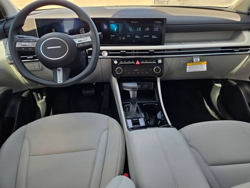 New 2026 Hyundai Tucson SEL FWD image 8