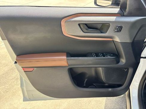 Certified 2025 Ford Bronco Sport Outer Banks w/ Outer Banks Tech Package+ AWD/4WD image 16