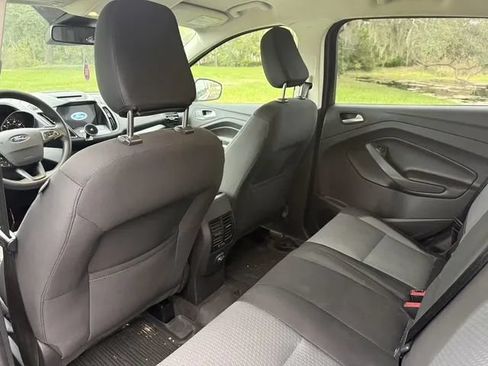 Used 2018 Ford Escape SE w/ Ford Safe & Smart Package AWD/4WD image 11
