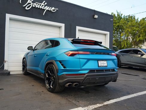 Used 2024 Lamborghini Urus Performante AWD/4WD image 33