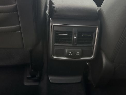 Used 2020 Subaru Forester Premium AWD/4WD image 30