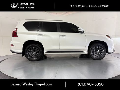 Used 2023 Lexus GX 460 Premium AWD/4WD image 2