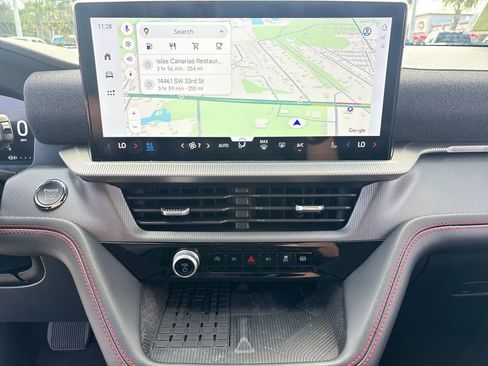 Used 2025 Ford Explorer ST image 24