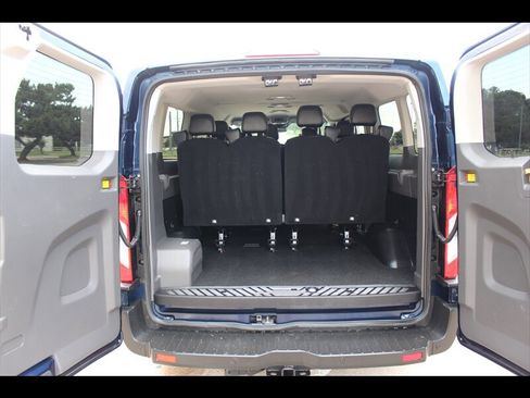 Used 2022 Ford Transit 350 XLT AWD/4WD image 13