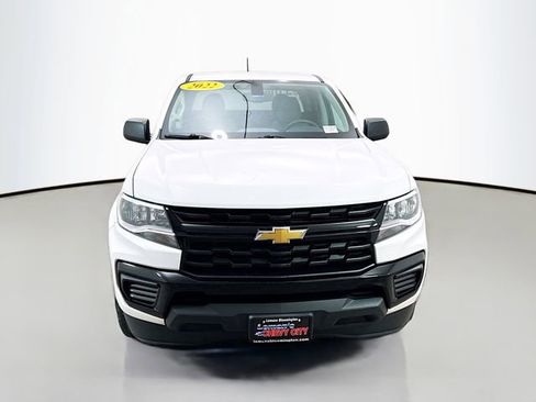 Used 2022 Chevrolet Colorado W/T w/ WT Convenience Package RWD image 2