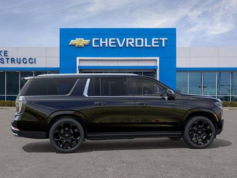 New 2026 Chevrolet Suburban High Country AWD/4WD image 5
