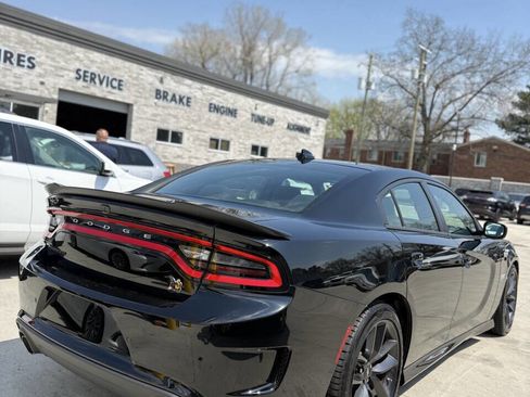 Used 2019 Dodge Charger Scat Pack image 6