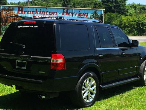 Used 2017 Ford Expedition Limited RWD image 6
