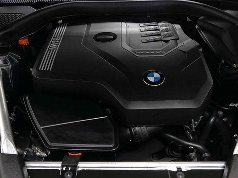 Certified 2023 BMW 530i w/ Premium Package image 16