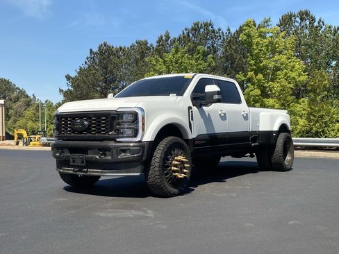 Used 2025 Ford F450 King Ranch w/ FX4 Off-Road Package image 11