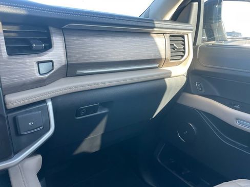 Used 2024 Ford Expedition Max Limited AWD/4WD image 57