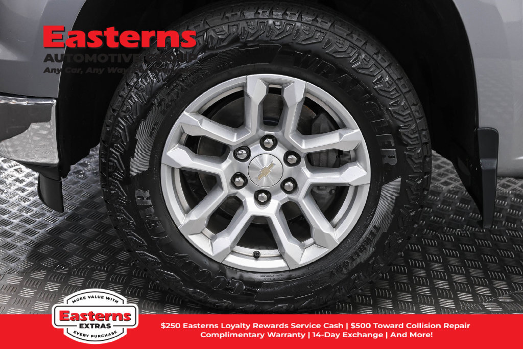 Used 2024 Chevrolet Silverado 1500 LT AWD/4WD image 35