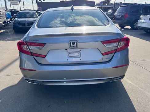 Used 2021 Honda Accord Hybrid image 6