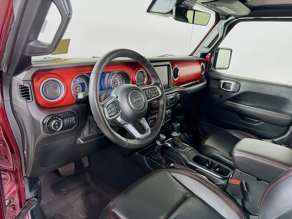 Used 2021 Jeep Gladiator Rubicon AWD/4WD image 10