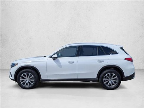 Used 2026 Mercedes-Benz GLC 300 4MATIC image 9