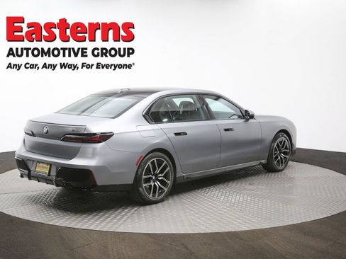 Used 2023 BMW 740i w/ Executive Package RWD image 45