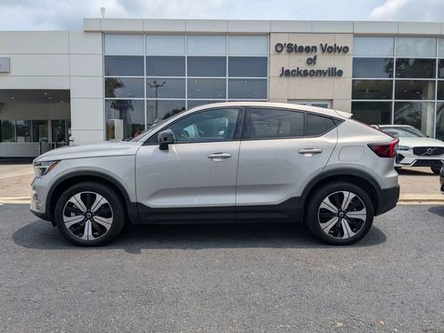 Used 2023 Volvo C40 Recharge Core AWD/4WD image 3