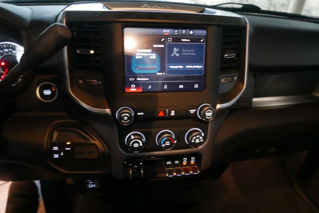 Used 2024 RAM 2500 Big Horn AWD/4WD image 15
