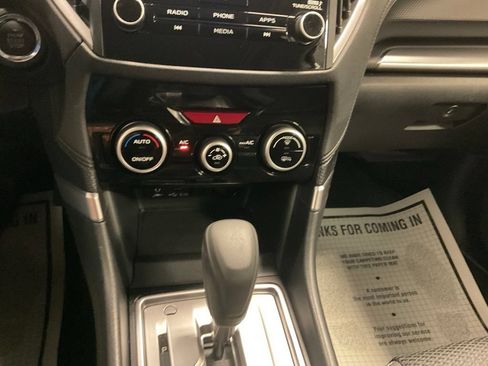 Used 2023 Subaru Forester Premium AWD/4WD image 20