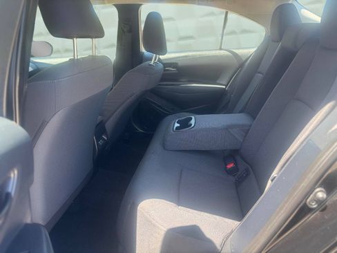 Used 2025 Toyota Corolla LE FWD image 16