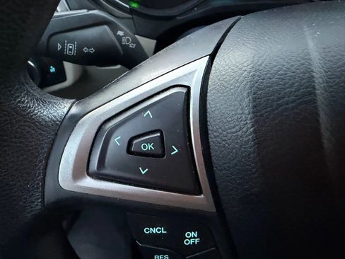 Used 2020 Ford Fusion SE image 13