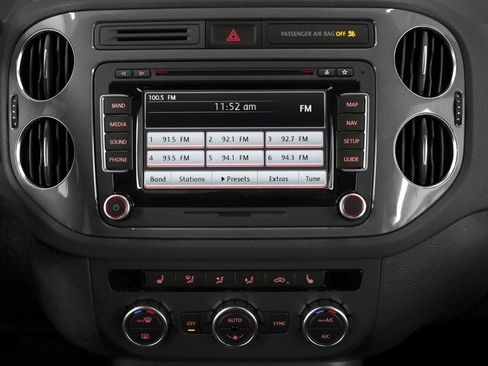 Used 2016 Volkswagen Tiguan S AWD/4WD image 12