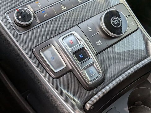 Used 2023 Hyundai Santa Fe SE image 24