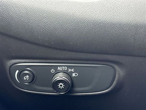 Certified 2024 Chevrolet Equinox LT FWD image 17