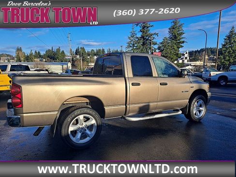 Used 2008 Dodge Ram 1500 Truck SLT image 2