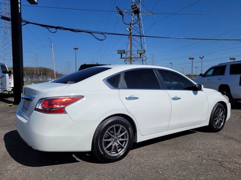 Used 2015 Nissan Altima 2.5 S w/ Power Driver Seat Package image 11
