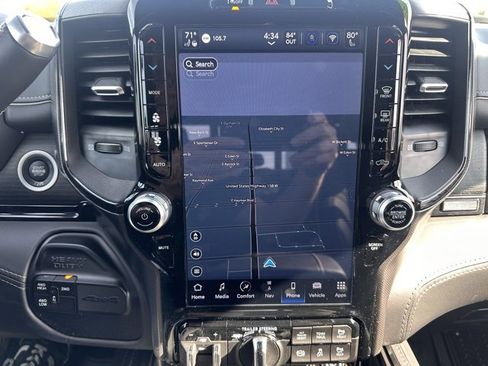 Used 2024 RAM 2500 Limited image 22