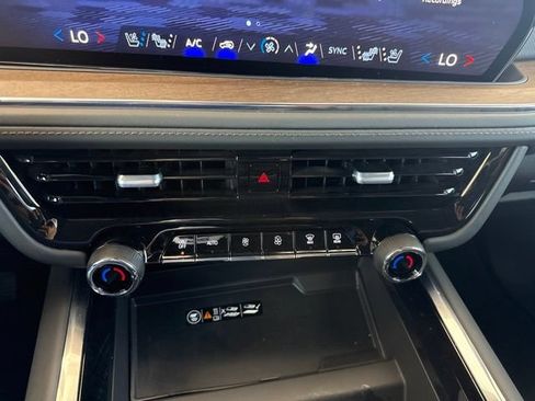 Used 2026 Chevrolet Tahoe High Country w/ Sun And Tow Package AWD/4WD image 21