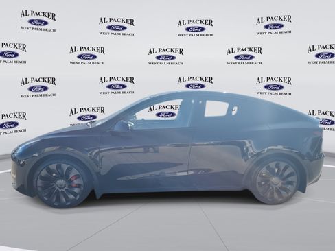 Used 2022 Tesla Model Y Performance image 2