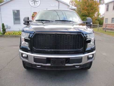 Used 2017 Ford F150 XLT w/ Equipment Group 302A Luxury image 10