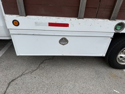 Used 2018 Chevrolet Silverado 3500 W/T RWD image 15