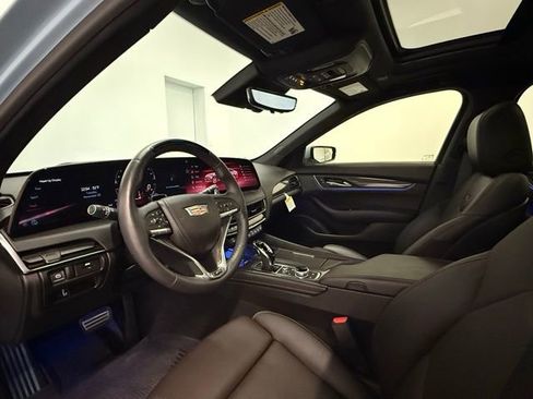 Used 2025 Cadillac CT5 V w/ Technology Package image 18