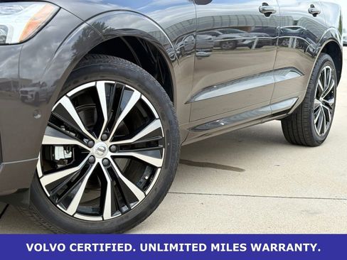 Certified 2025 Volvo XC60 B5 Plus AWD/4WD image 11