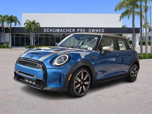 Used 2022 MINI Cooper S FWD image 3