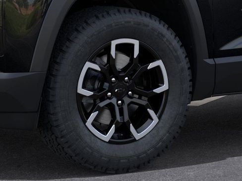 New 2026 Chevrolet Equinox ACTIV w/ Convenience Package III image 9