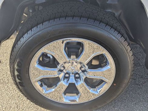 New 2026 RAM 1500 Big Horn AWD/4WD image 14
