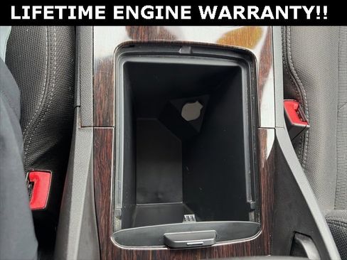 Used 2016 Chevrolet Traverse LT image 28