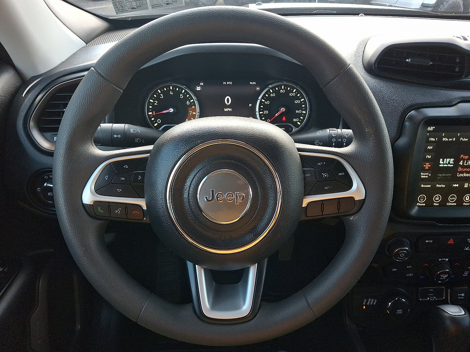Certified 2023 Jeep Renegade Latitude AWD/4WD image 19