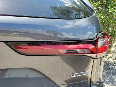 Used 2024 MAZDA CX-90 Plug-In Hybrid w/ Premium Pkg AWD/4WD image 18