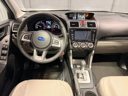 Used 2018 Subaru Forester 2.5i Limited AWD/4WD image 9