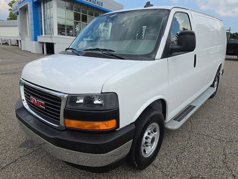 Used 2025 GMC Savana 2500 w/ Driver Convenience Package RWD image 7