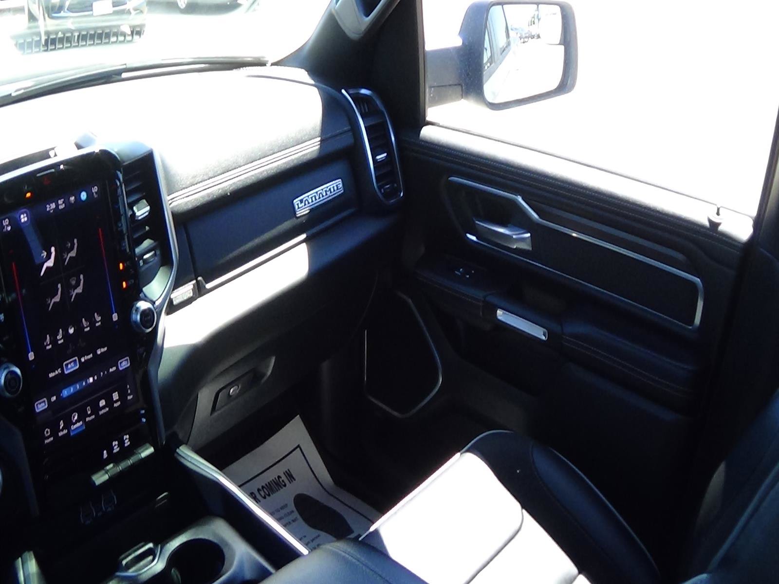 Used 2025 RAM 1500 Laramie w/ Sport Appearance Package AWD/4WD image 16