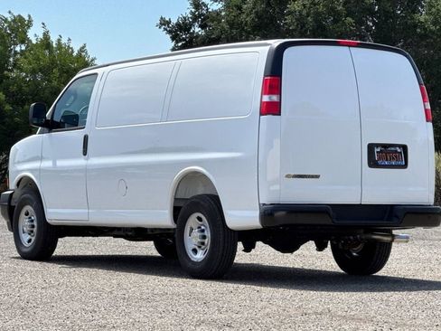 New 2026 Chevrolet Express 2500 w/ Driver Convenience Package RWD image 6