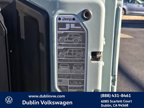 Used 2023 Jeep Wrangler Unlimited Rubicon 4xe w/ Steel Bumper Group image 28