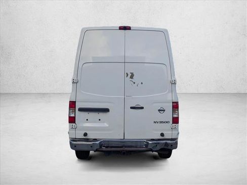 Used 2017 Nissan NV 3500 SL image 6