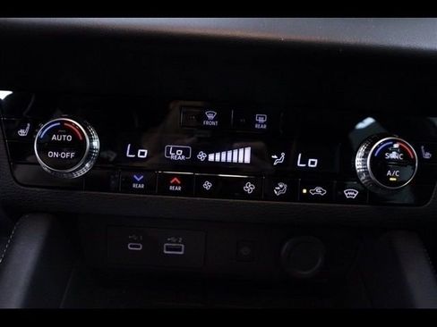 Used 2023 Mitsubishi Outlander SEL image 26